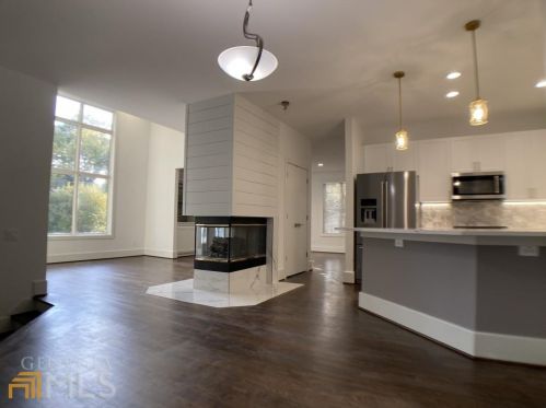 1424 Cartecay Dr, Atlanta, GA 30319-3462