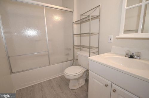 6317 Alderman Dr, Alexandria VA 22315-3731 exterior