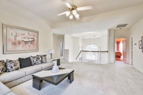 19405 Dee Oaks Dr, Humble TX 77346-2920 exterior