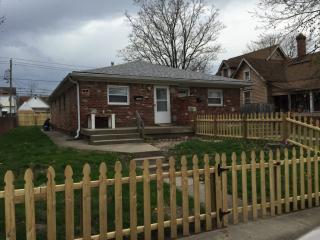 1543 Hoyt Ave, Indianapolis IN  46203-1204 exterior