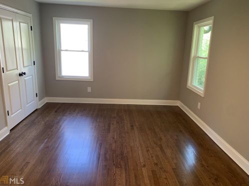 2565 Hawthorne Dr, Atlanta GA 30345-2039 exterior