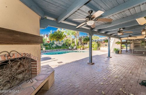 5925 Mina Vis, Tucson AZ 85718-4128 exterior