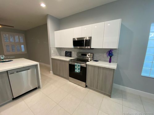 10883 Crystal Ky Ln, Boynton Beach FL exterior