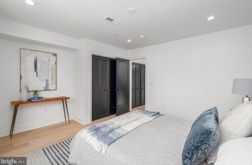 2612 Hagert St, Philadelphia PA 19125-1209 exterior