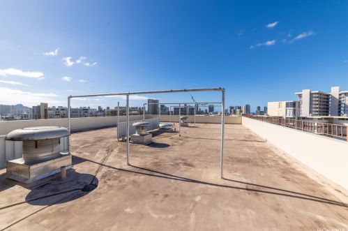 1710 Makiki St, Honolulu HI 96822-4489 exterior