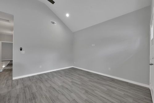 822 Palmdate, Montgomery TX  77316-2961 exterior