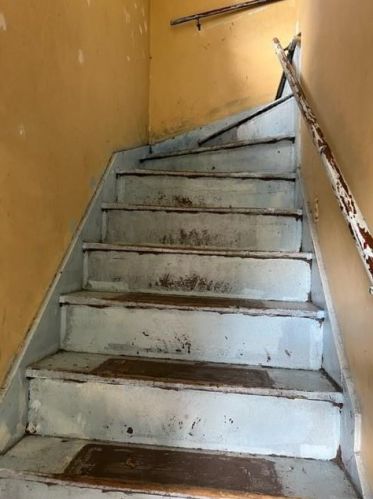 33 Gilbert St, Woonsocket RI 02895-6408 exterior