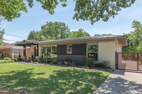 9918 Coldwater Cir, Dallas TX  75228-3665 exterior