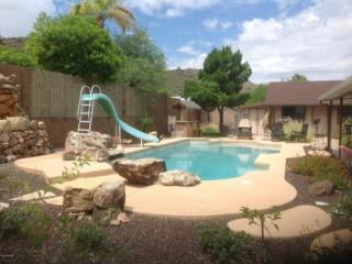 12802 15 Dr, Phoenix AZ  85085-6315 exterior