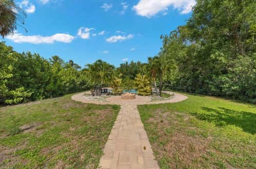 3120 68 St, Naples FL 34105-7225 exterior