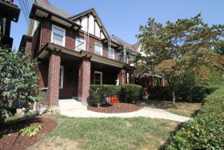 1029 Farragut St, Pittsburgh PA  15206-1743 exterior