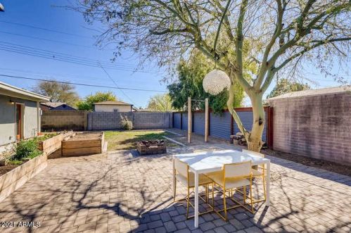 4233 17 Ave, Phoenix AZ 85027-5308 exterior