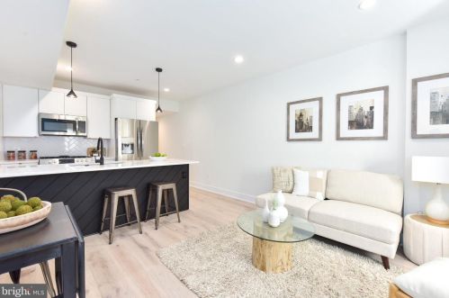 1011 18th St, Washington, DC 20002-7645