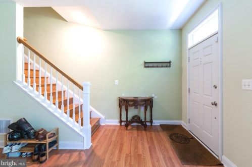 206 Admirals Way, Philadelphia PA 19146-5213 exterior