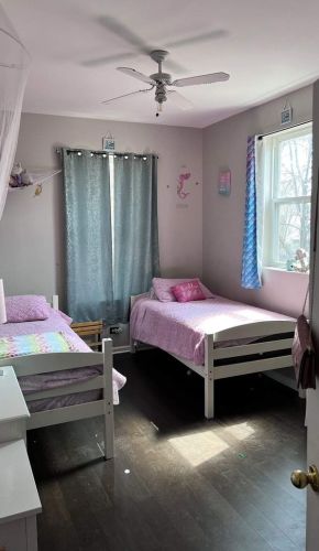 5211 Wolcott Ave, Chicago IL 60660-2323 exterior