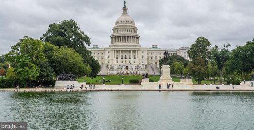 104 7th St, Washington DC  20003-1212 exterior
