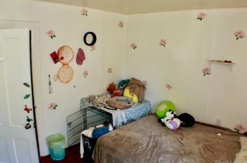 23 Walnut St, Enfield CT 06082-3519 exterior