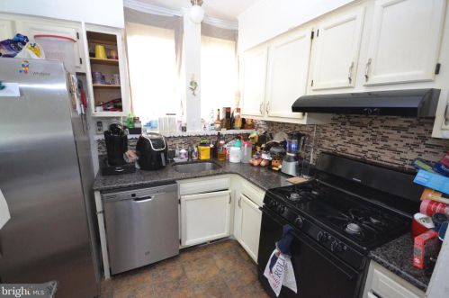 225 Holly Ave, Pitman NJ  08071-1256 exterior