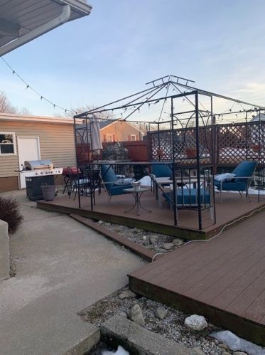 9 Delmont St, Methuen MA 01844-5559 exterior