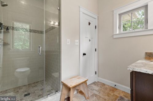 4815 15 St, Arlington VA 22205-2620 exterior