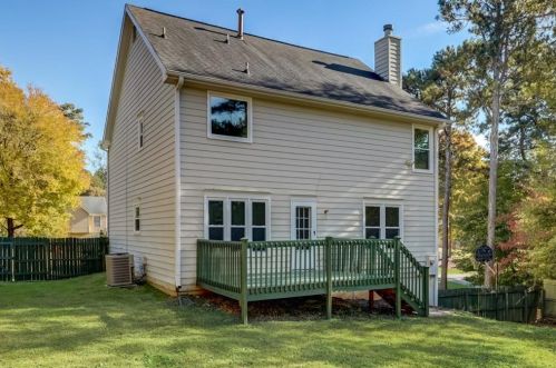 2701 Old Coach Rd, Duluth GA 30096-2771 exterior