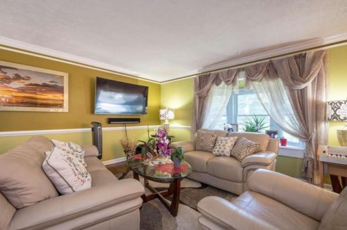 4197 English Oak Dr, Atlanta GA 30340-1316 exterior