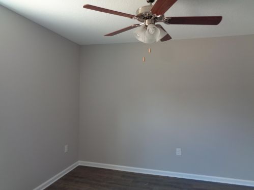 23 10 Lk Dr, Defuniak Springs FL 32433-4546 exterior