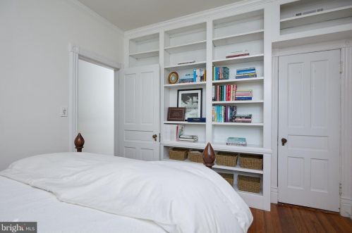 127 Duddington Pl, Washington DC 20003-2610 exterior