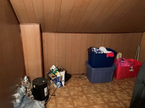 206 Amanda Ave, Pittsburgh PA 15210-2150 exterior