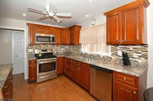 30 Essex St, Irvington NJ 07111-2265 exterior