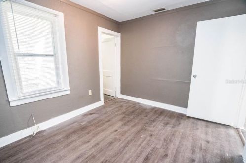 8112 Alaska St, Tampa FL  33604-3244 exterior