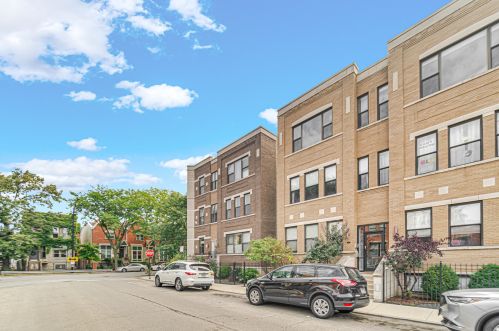 1261 46th St, Chicago IL  60653-4597 exterior