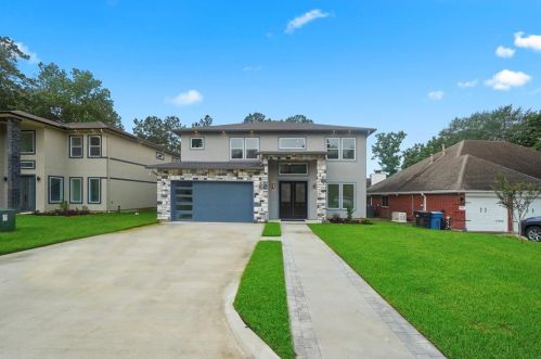 8610 Cross Country Dr, Humble TX 77346-6115 exterior