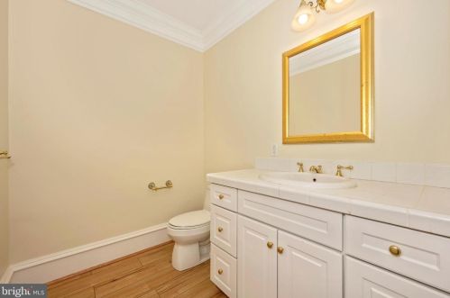 11340 Albermyrtle Rd, Rockville MD exterior