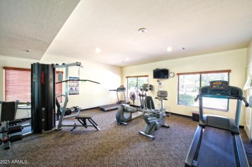 21320 56th St, Phoenix AZ  85054-5401 exterior