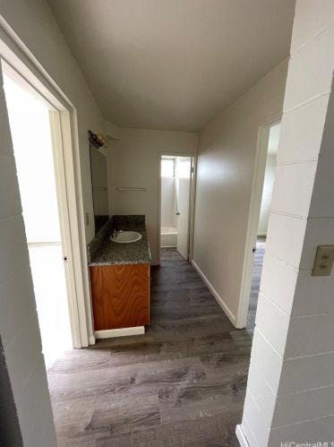2458 Wilder Ave, Honolulu HI 96822-4698 exterior