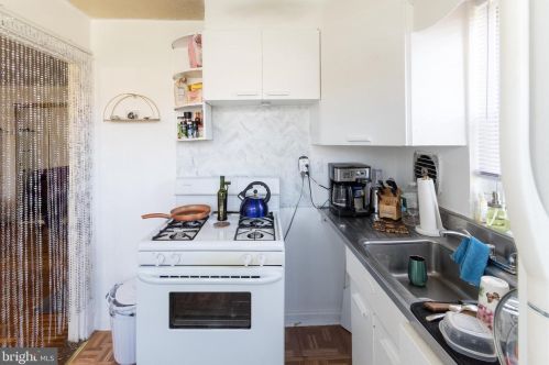 7934 Gilbert St, Philadelphia PA 19150-2506 exterior