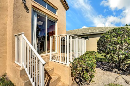 11753 Bennington Cir, Fort Pierce FL  34987-2717 exterior