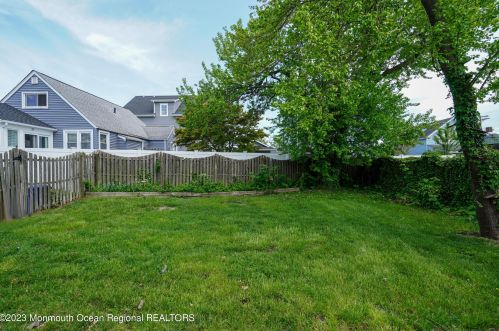 405 15 Ave, Belmar NJ 07719-2525 exterior