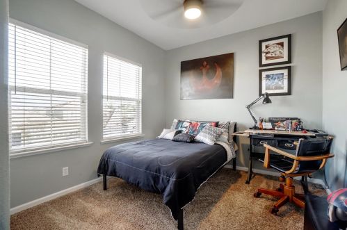 224 Marsalla Dr, Folsom CA 95630-7201 exterior