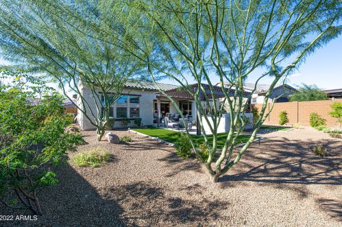 22417 29 Pl, Phoenix AZ 85040 exterior