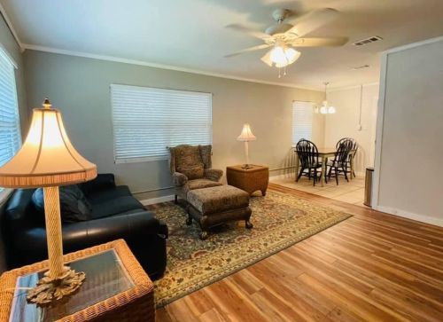 6 13th St, Defuniak Springs FL  32435-2414 exterior