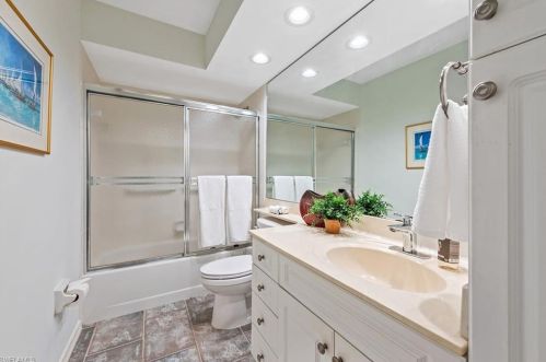 28 Cypress Vw Dr, Naples FL 34113-8086 exterior