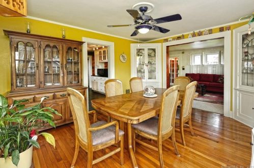 3 Hillcrest Ave, Milford CT 06460-7333 exterior