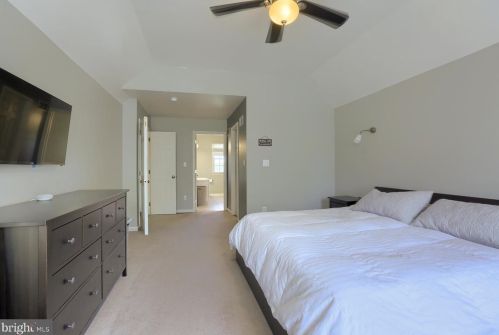 107 Doreen Dr, Hummelstown PA 17036-2725 exterior