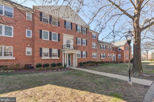 6616 10th St, Alexandria, VA 22307-6616