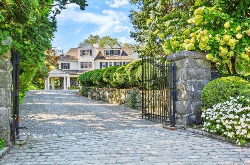 200 Byram Shr Rd, Greenwich CT 06830-6928 exterior