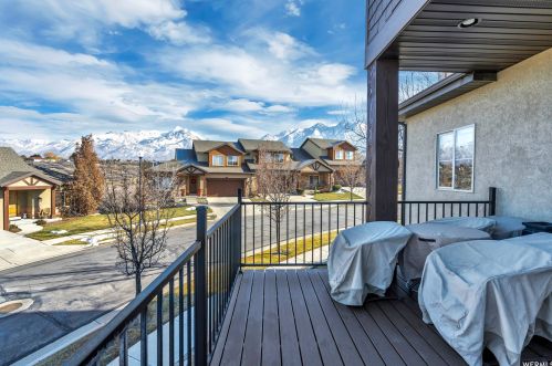 1491 Tuscan Oak Way, Sandy UT 84092-4601 exterior