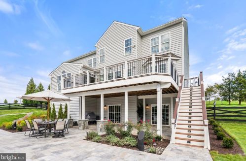 23073 Creighton Farms Dr, Leesburg VA 20175-6491 exterior