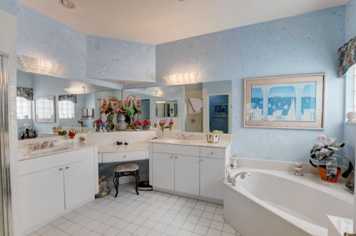 12708 Coral Lk Dr, Boynton Beach FL 33437-4142 exterior